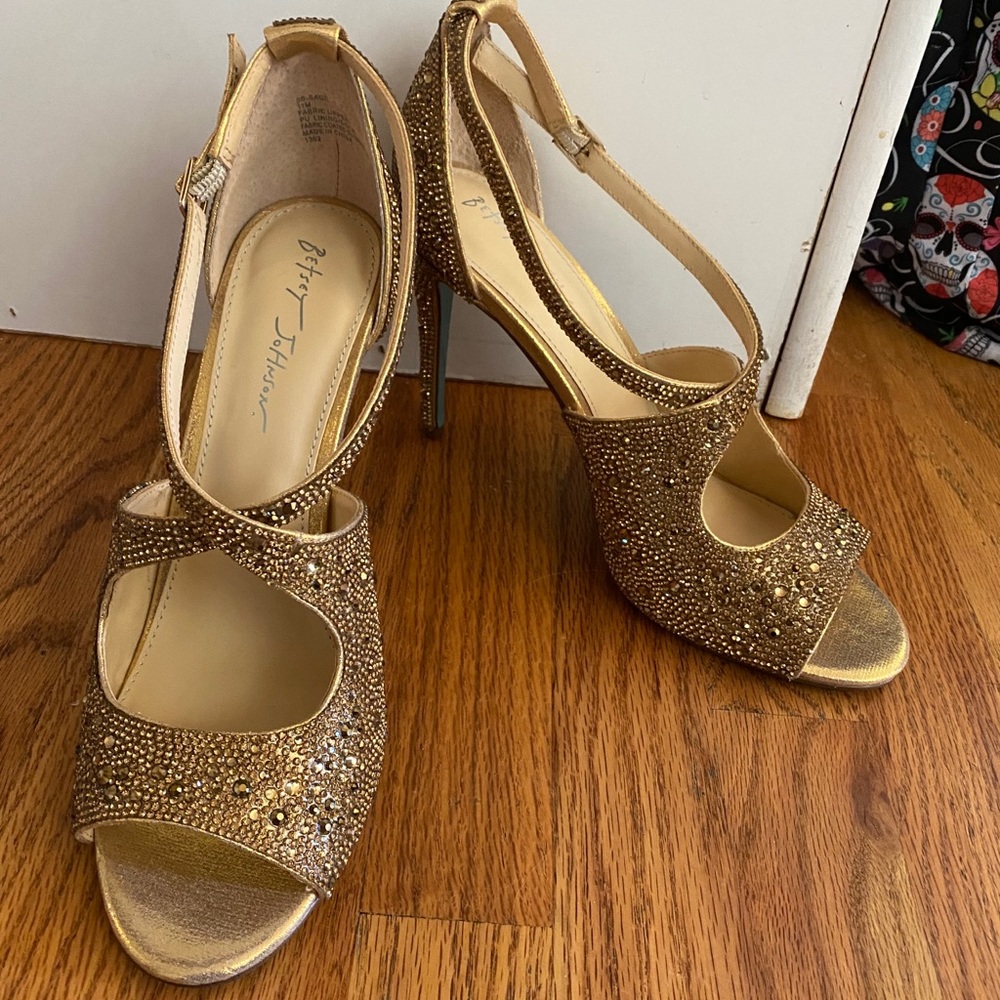 Betsey Johnson Sage Sandal Heels in Gold